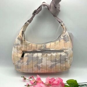 Women’s Camo Handbag